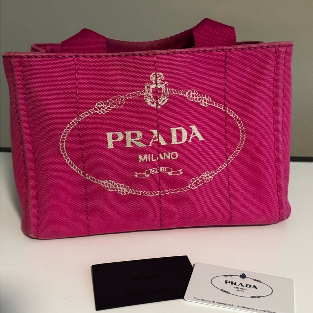 Prada fuxia crossbody in pink